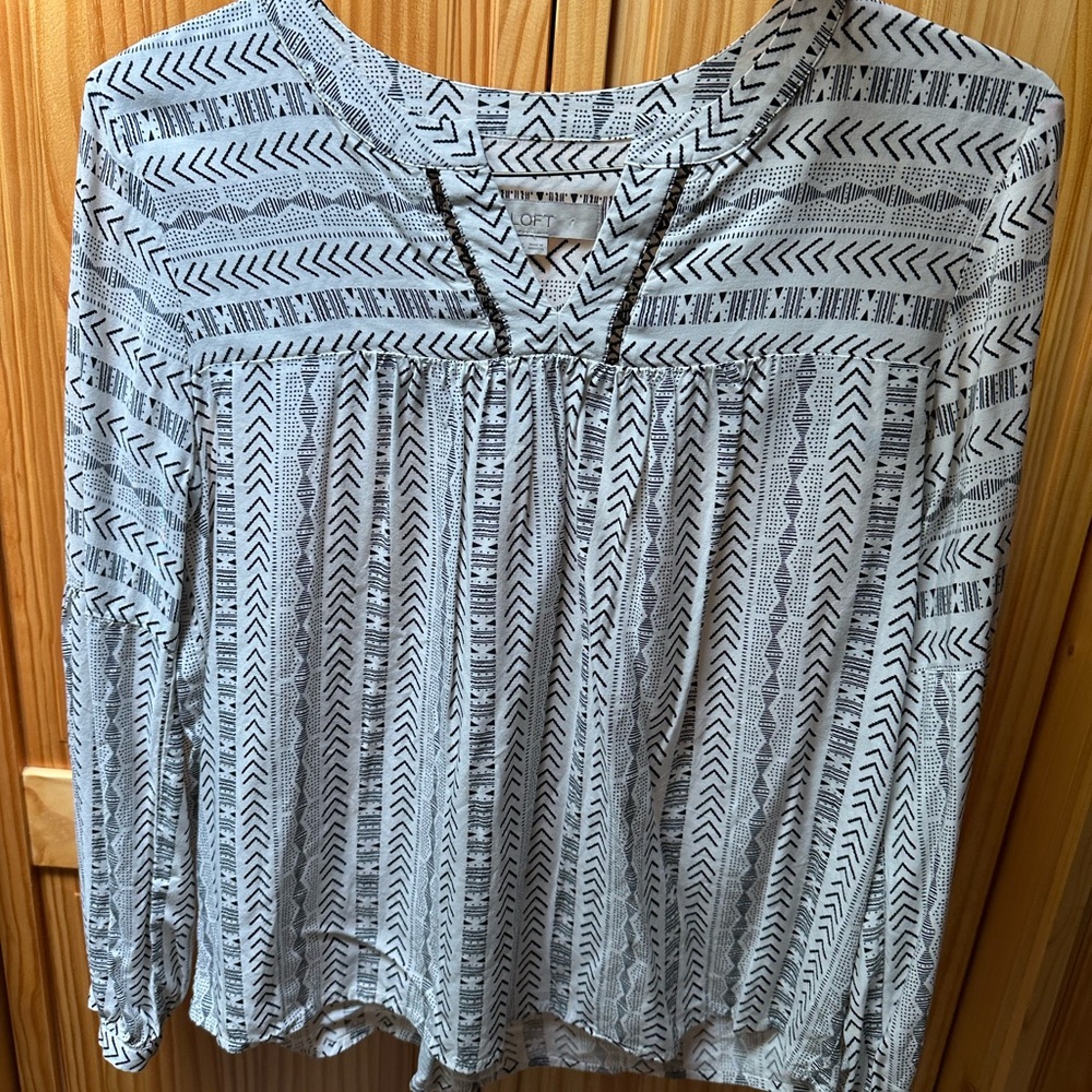 LOFT Black and White Geometric Blouse
